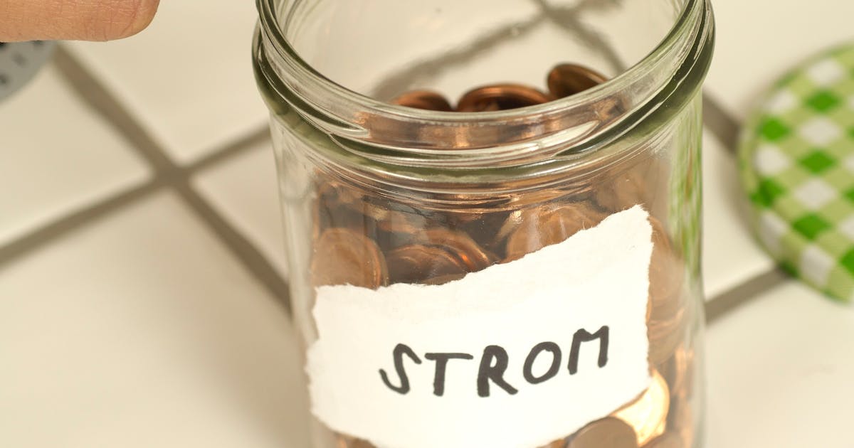 저금통에 동전 넣기