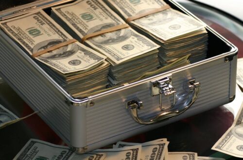 세금 서류 현금