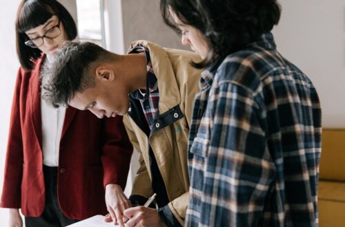 부동산 계약 서명